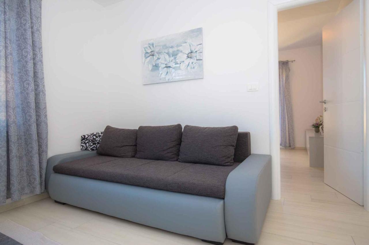 Apartments In Rogoznica 40364 Eksteriør bilde
